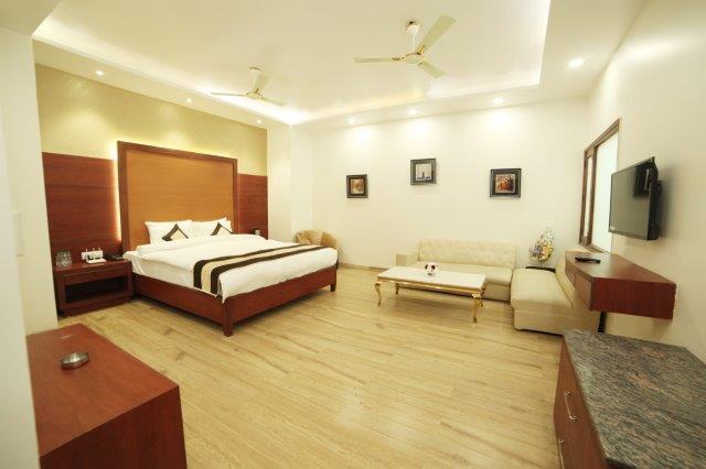 Green Palms Hotel Дели Экстерьер фото