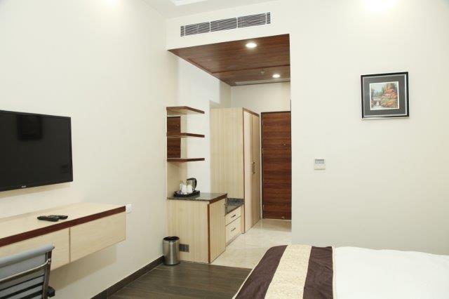 Green Palms Hotel Дели Экстерьер фото
